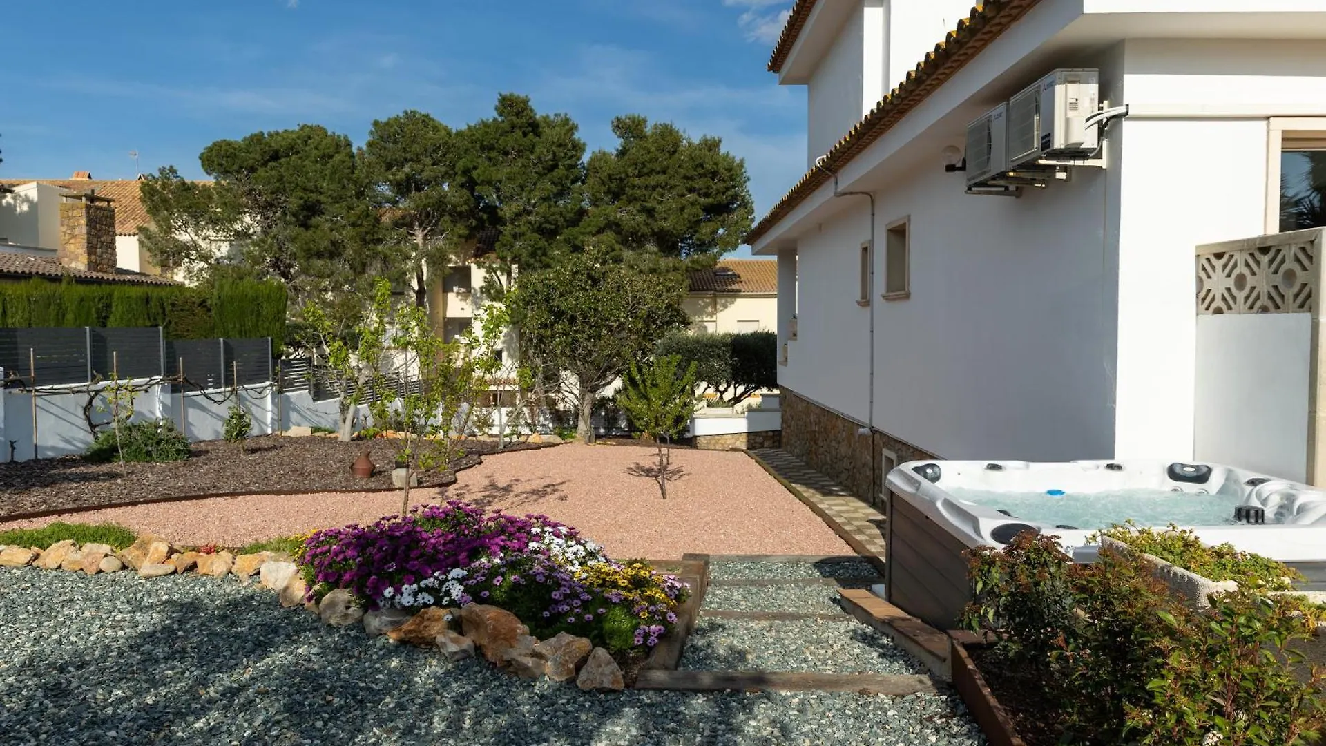 Villa En El Centro Con Vistas Al Mar L'Escala 0*,  Spain