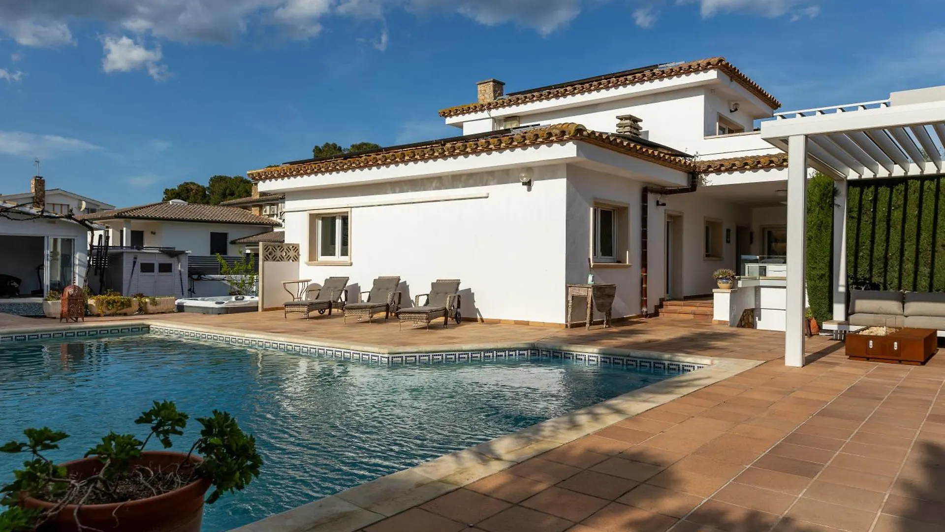 Villa En El Centro Con Vistas Al Mar L'Escala Spain