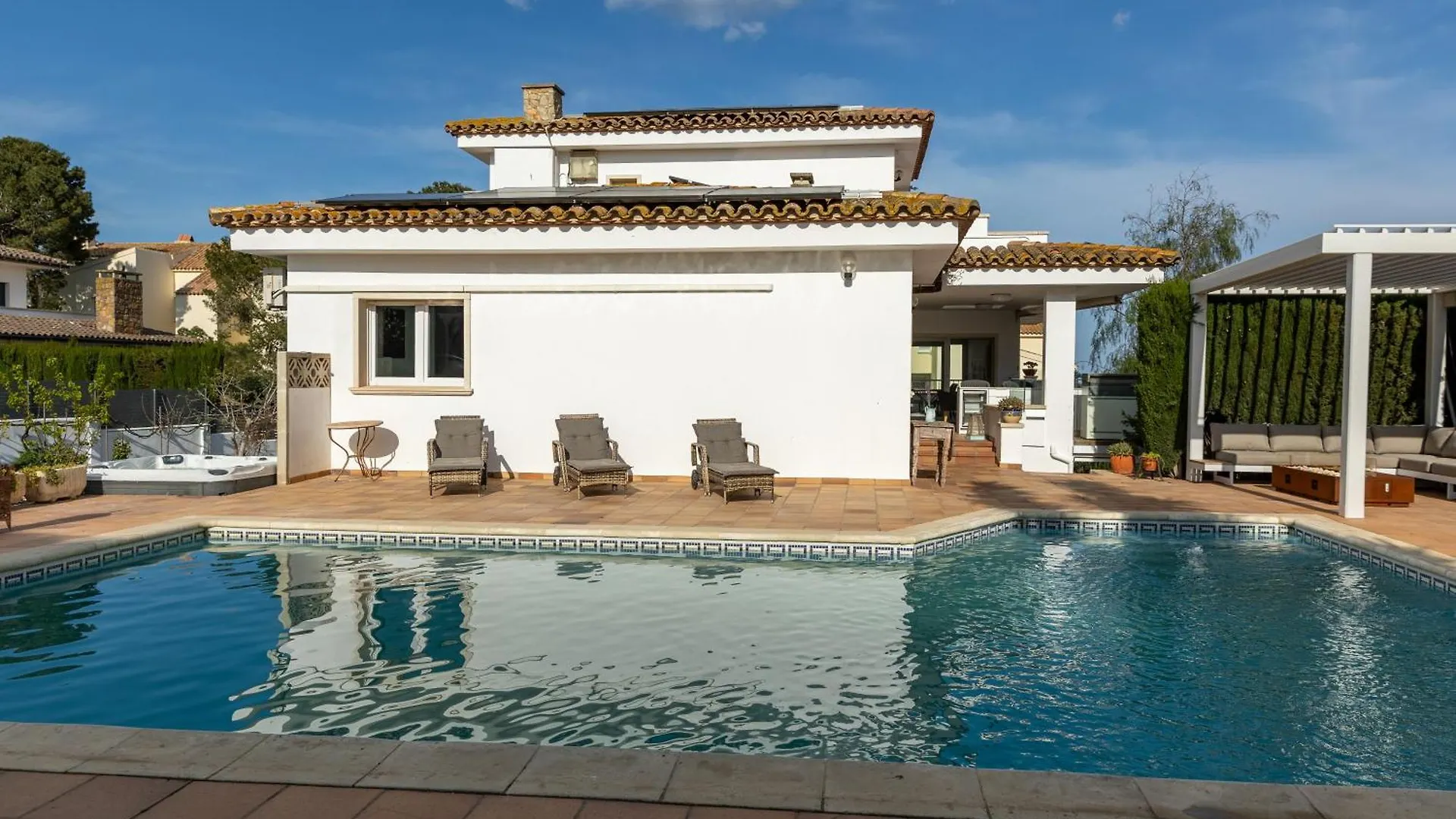 Villa En El Centro Con Vistas Al Mar L'Escala